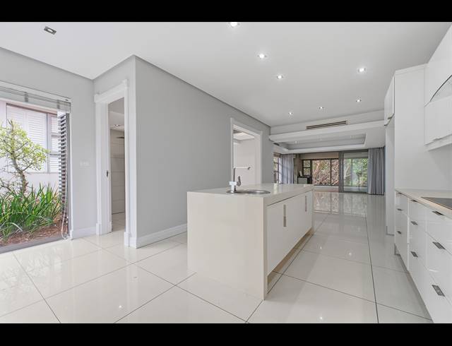 3 BEDROOM TOWNHOUSE FOR SALE IN ZIMBALI ESTATE